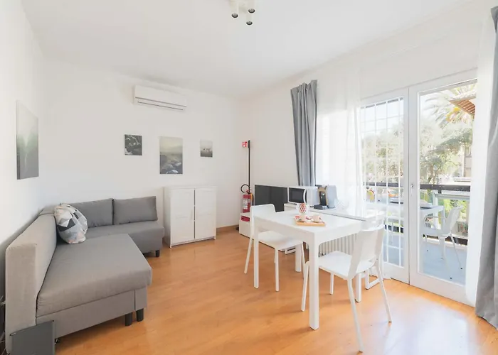 Loverhome Apartment 3